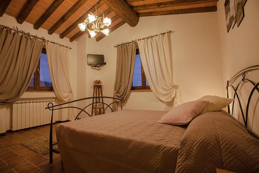 Agriturismo Casa Al Povero 볼테라 외부 사진