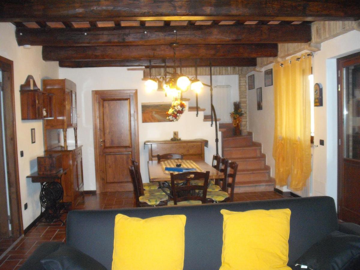 Agriturismo Casa Al Povero 볼테라 외부 사진